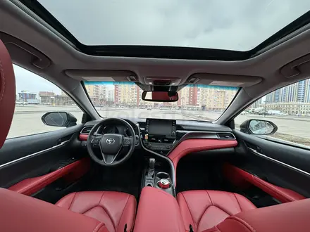 Toyota Camry 2022 года за 15 400 000 тг. в Астана – фото 8