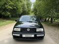 Volkswagen Vento 1996 года за 1 400 000 тг. в Шымкент