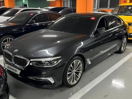 BMW 540 2018 года за 24 100 000 тг. в Алматы