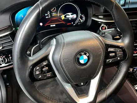 BMW 540 2018 года за 24 100 000 тг. в Алматы – фото 30