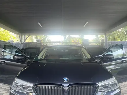 BMW 540 2018 года за 21 797 500 тг. в Алматы – фото 2
