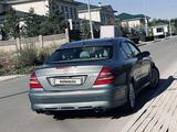 Mercedes-Benz E 320 2004 года за 4 500 000 тг. в Астана – фото 2