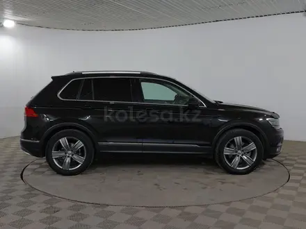 Volkswagen Tiguan 2017 года за 10 990 000 тг. в Шымкент – фото 4