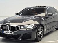 BMW 520 2022 года за 15 635 089 тг. в Алматы