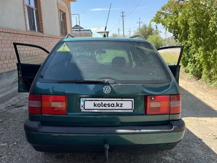 Volkswagen Passat 1996 года за 1 800 000 тг. в Кызылорда – фото 2