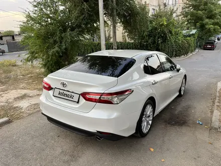 Toyota Camry 2019 года за 15 400 000 тг. в Шымкент – фото 7