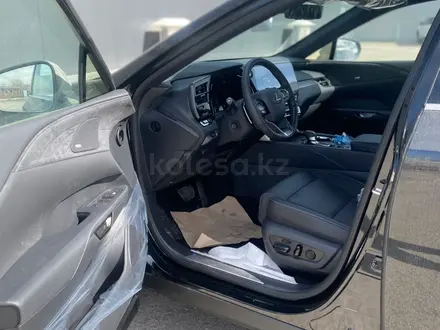 Lexus RX 350 Luxury 2025 года за 49 490 000 тг. в Актобе – фото 4