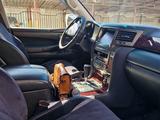 Lexus LX 570 2011 годаүшін21 000 000 тг. в Актобе – фото 5