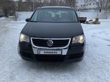 Volkswagen Touran 2009 года за 3 700 000 тг. в Павлодар – фото 4