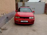 Volkswagen Golf 1998 годаүшін1 200 000 тг. в Шымкент