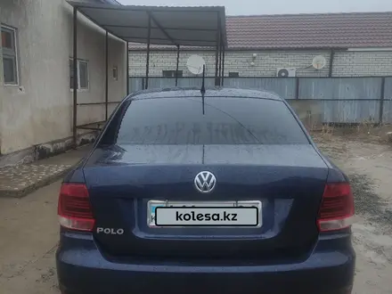 Volkswagen Polo 2015 года за 6 150 000 тг. в Атырау – фото 4