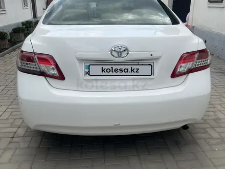 Toyota Camry 2011 года за 6 000 000 тг. в Алматы – фото 2