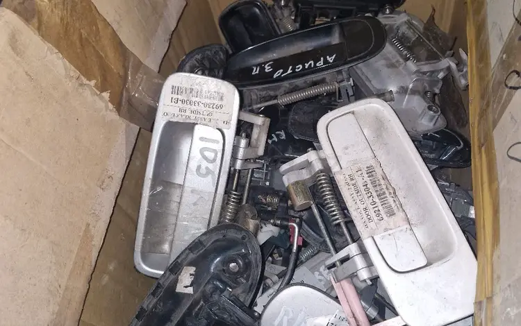 Ручки Toyota за 180 тг. в Костанай