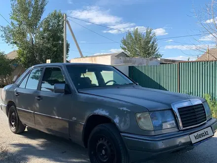 Mercedes-Benz E 200 1991 года за 2 150 000 тг. в Кызылорда – фото 6