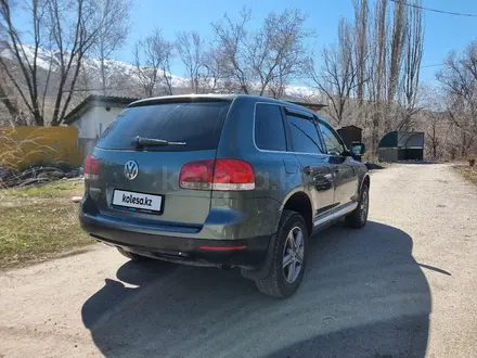 Volkswagen Touareg 2004 года за 3 500 000 тг. в Талдыкорган – фото 4