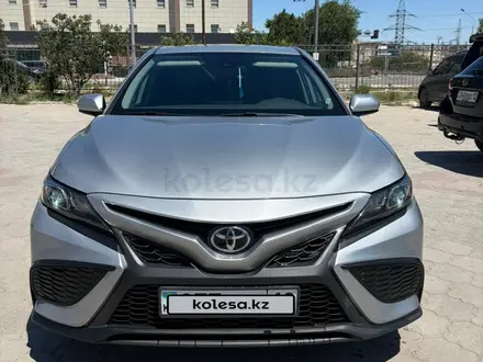 Toyota Camry 2021 года за 13 500 000 тг. в Актау – фото 17