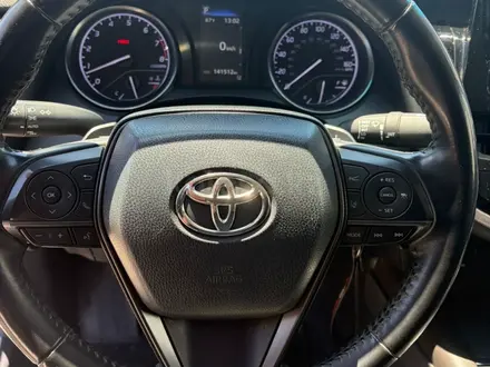 Toyota Camry 2021 года за 13 500 000 тг. в Актау – фото 3