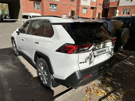 Toyota RAV4 2020 года за 17 150 000 тг. в Астана – фото 5