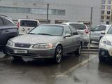 Toyota Camry 2000 года за 4 500 000 тг. в Атырау