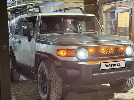 Toyota FJ Cruiser 2007 года за 13 700 000 тг. в Алматы