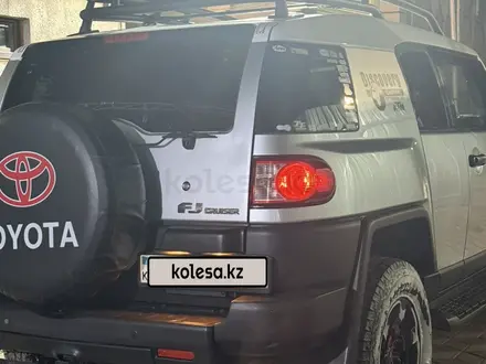 Toyota FJ Cruiser 2007 года за 13 700 000 тг. в Алматы – фото 6