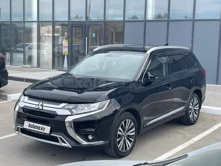 Mitsubishi Outlander 2020 года за 12 090 000 тг. в Жезказган