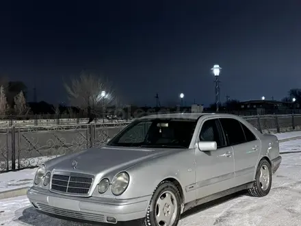 Mercedes-Benz E 280 1998 года за 3 000 000 тг. в Тараз – фото 3