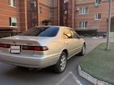 Toyota Camry 1999 года за 2 900 000 тг. в Караганда – фото 2