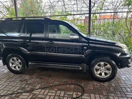 Toyota Land Cruiser Prado 2005 года за 13 000 000 тг. в Сарыкемер – фото 12