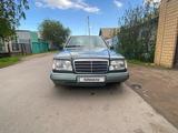 Mercedes-Benz E 200 1993 года за 1 990 000 тг. в Павлодар – фото 3