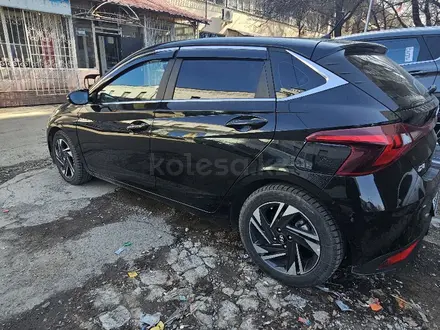 Hyundai i20 2023 года за 7 200 000 тг. в Алматы – фото 2