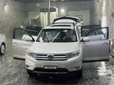 Toyota Highlander 2013 годаүшін9 500 000 тг. в Жанаозен – фото 2