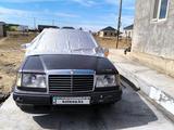 Mercedes-Benz E 230 1993 года за 600 000 тг. в Кызылорда – фото 4