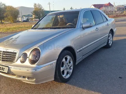 Mercedes-Benz E 320 1999 года за 3 600 000 тг. в Шымкент – фото 2