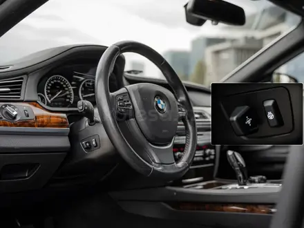 BMW 750 2014 года за 15 000 000 тг. в Алматы – фото 21