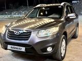 Hyundai Santa Fe 2010 года за 6 000 000 тг. в Жезказган – фото 2
