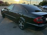 Mercedes-Benz E 200 2007 года за 5 200 000 тг. в Петропавловск – фото 5