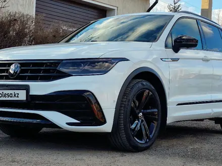 Volkswagen Tiguan 2021 года за 15 500 000 тг. в Астана