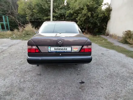 Mercedes-Benz E 200 1991 года за 2 800 000 тг. в Тараз – фото 11