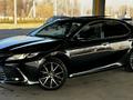 Toyota Camry 2023 годаүшін12 300 000 тг. в Алматы – фото 3