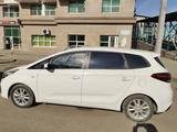 Kia Carens 2021 года за 7 500 000 тг. в Астана – фото 4