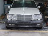 Обвес на Mercedes-Benz W124 E500 Волчок за 250 000 тг. в Алматы