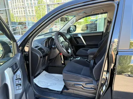 Toyota Land Cruiser Prado 2017 года за 17 550 000 тг. в Астана – фото 12