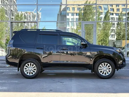 Toyota Land Cruiser Prado 2017 года за 17 550 000 тг. в Астана – фото 17