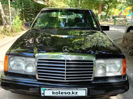 Mercedes-Benz E 220 1992 года за 1 850 000 тг. в Шымкент – фото 12