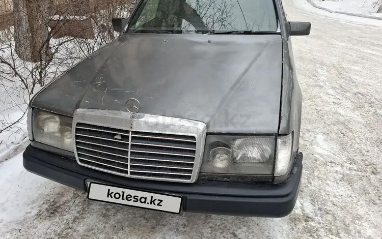 Mercedes-Benz E 200 1990 года за 680 000 тг. в Караганда