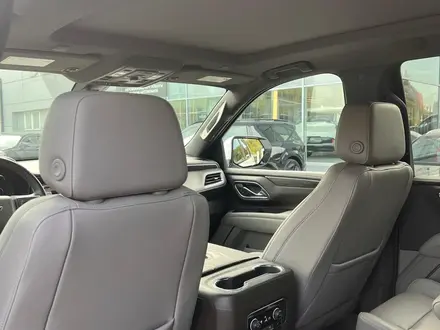 Chevrolet Tahoe 2022 года за 30 990 000 тг. в Алматы – фото 14