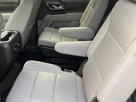 Chevrolet Tahoe 2022 года за 30 990 000 тг. в Алматы – фото 13