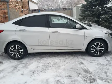 Hyundai Solaris 2014 года за 6 500 000 тг. в Караганда – фото 3