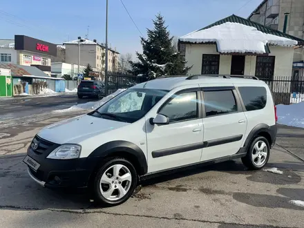 ВАЗ (Lada) Largus Cross 2019 года за 5 750 000 тг. в Алматы